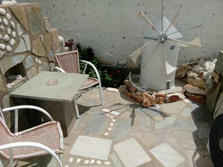Madaky * Naousa (Paros)