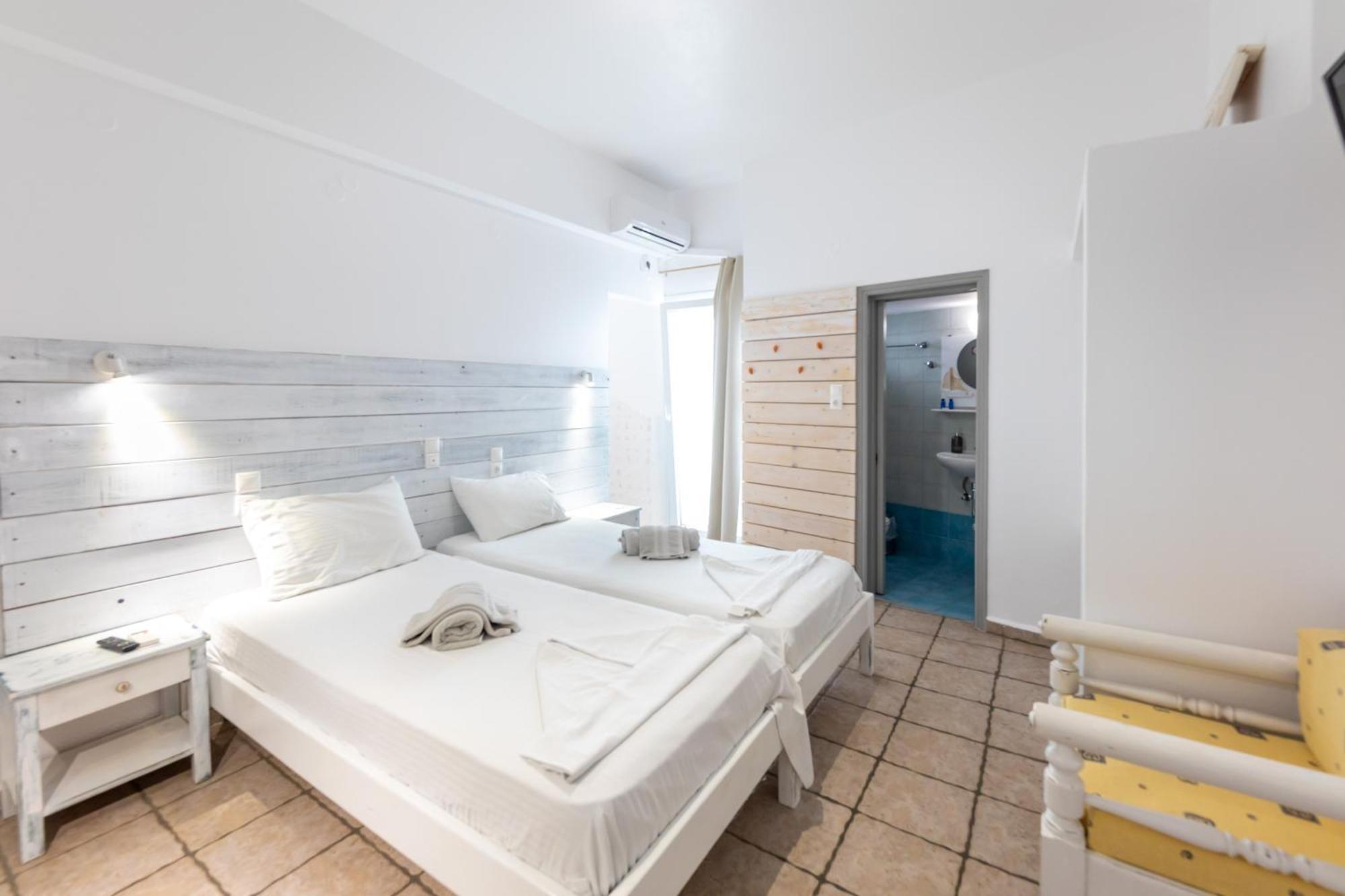 Madaky Hotel