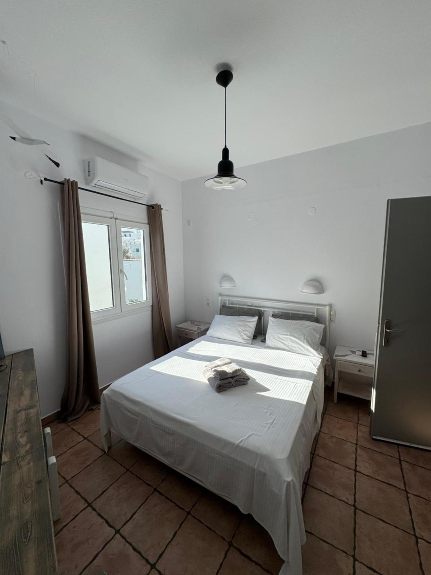 Madaky Hotel *