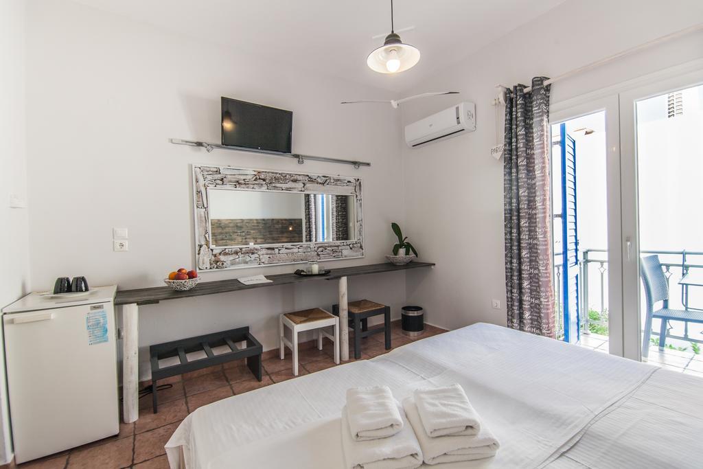 Madaky Hotel *